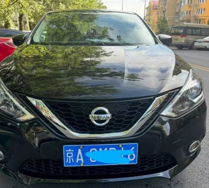 日产尼桑轩逸1.6自动最高配 带天窗